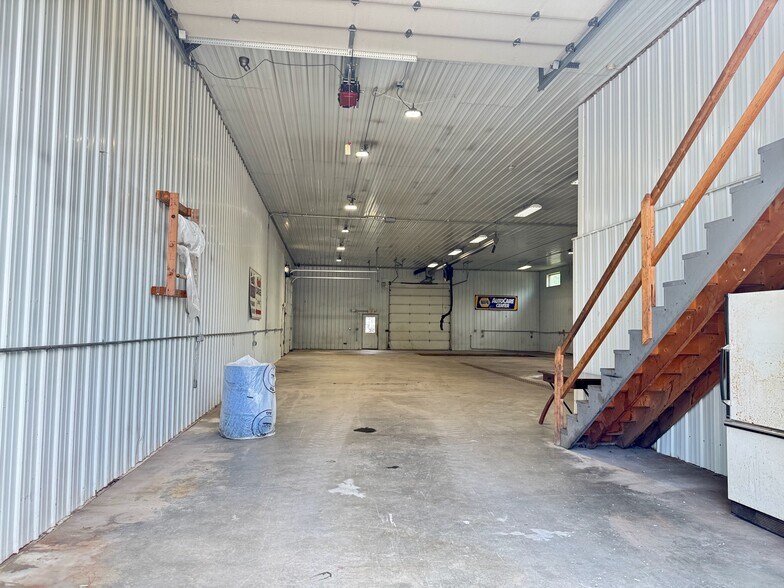 More Photos Of 7 Canaan Rd, Waymart Auto Repair For Sale