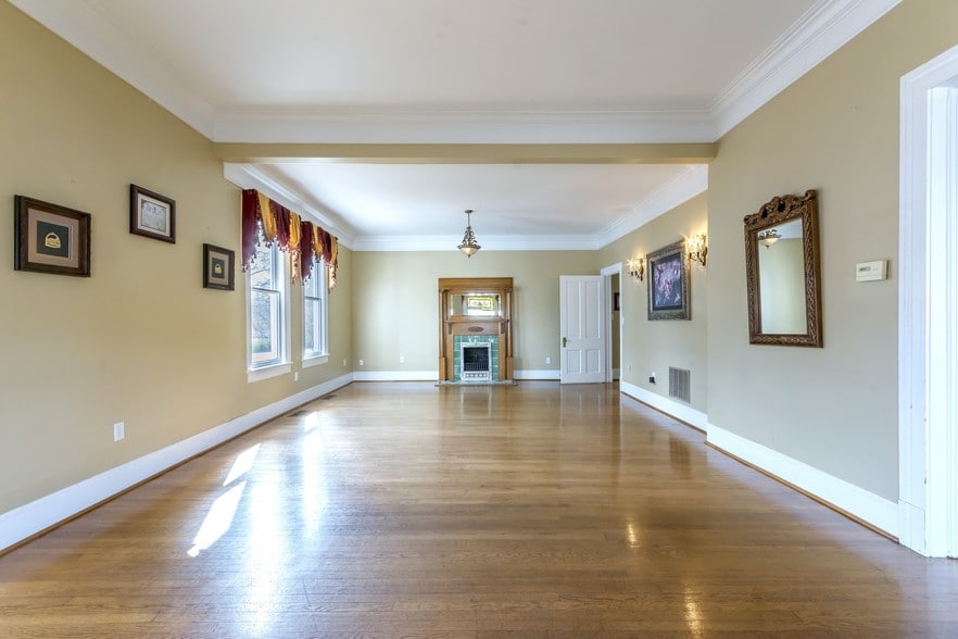 More Photos Of 200 Stonewall Ave W, Fayetteville Lodge Meeting Hall For Lease