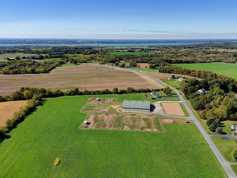 More Photos Of 1262 Fitzpatrick Rd, Auburn Specialty For Sale