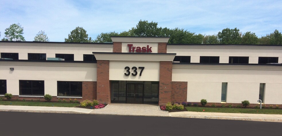 More Photos Of 337 Turnpike Rd, Southborough Research And Development For Lease