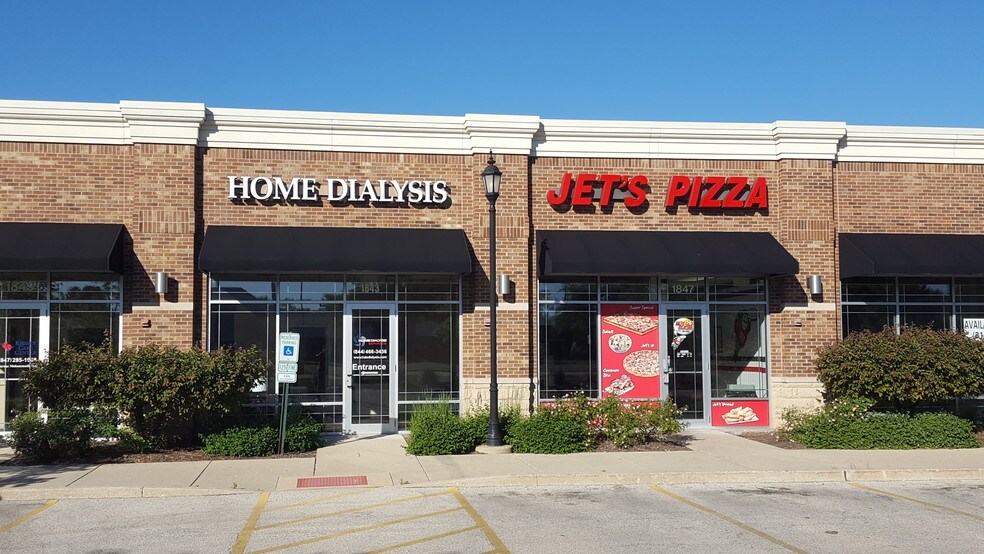 More Photos Of 1837 W Irving Park Rd, Schaumburg Storefront For Sale