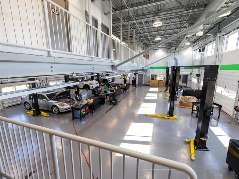 More Photos Of 623 Main St, Tewksbury Auto Dealership For Sale