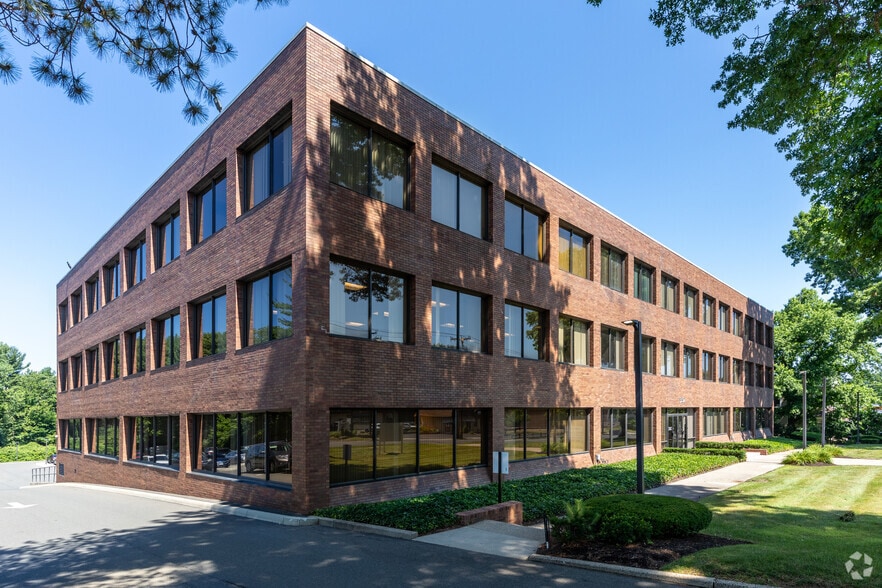 Primary Photo Of 1952 Whitney Ave, Hamden Medical For Lease