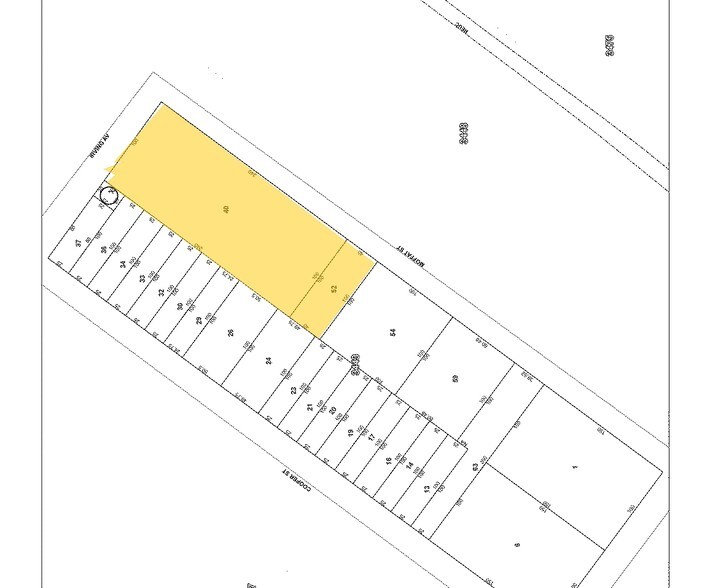 More Photos Of 335 Moffat St, Brooklyn Distribution For Lease