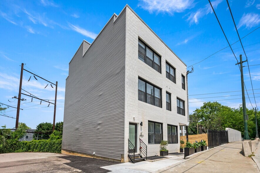Primary Photo Of 4921 Chester Ave, Philadelphia Multifamily For Sale