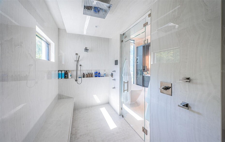 More Photos Of 18725 Jiretz Rd, Odessa Flex For Sale