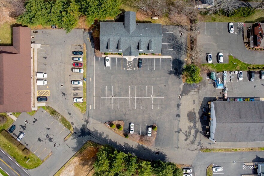 More Photos Of 24 Battle St, Somers Medical For Lease