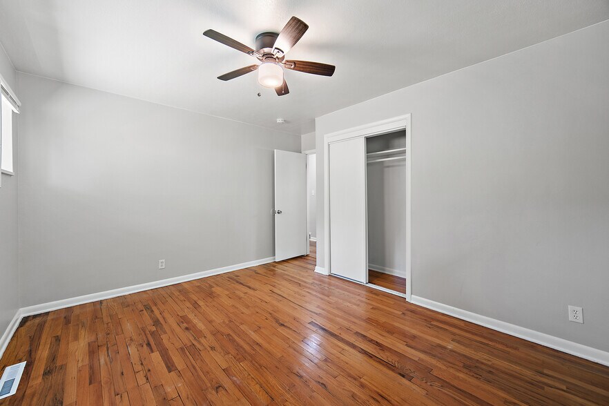 More Photos Of 126 W Cheyenne Rd, Colorado Springs Apartments For Sale