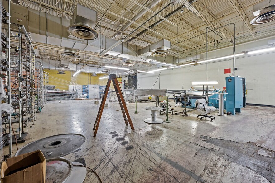 More Photos Of 1000 E Butler Ave, Liberty Manufacturing For Sale