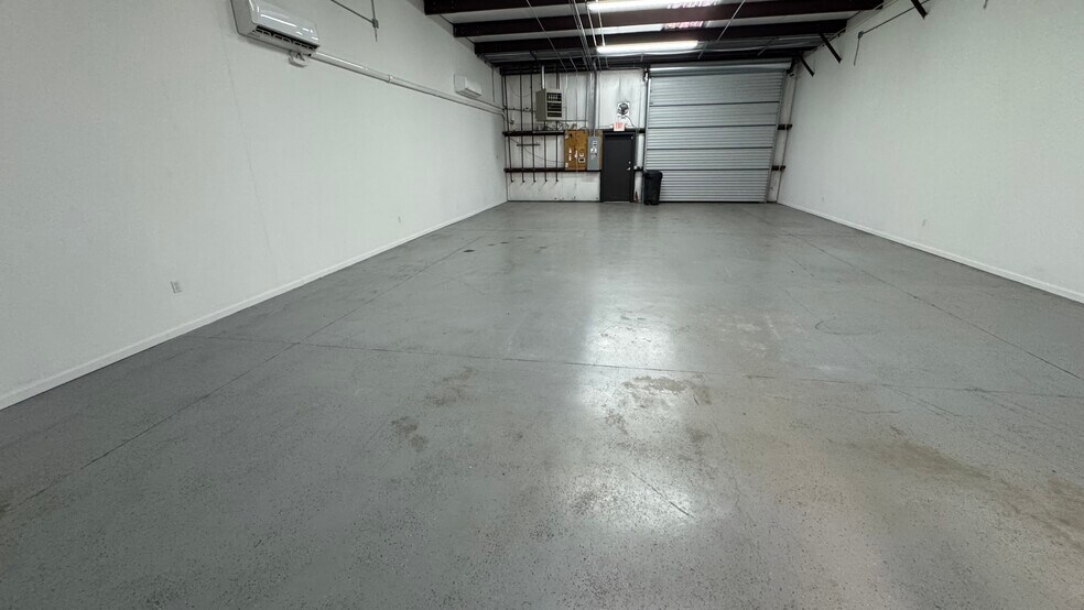 More Photos Of 6065 Parkway North Dr, Cumming Distribution For Sale