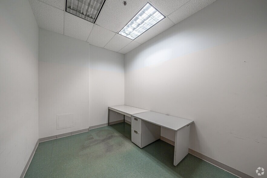 More Photos Of 8741 S Greenwood Ave, Chicago Unknown For Lease