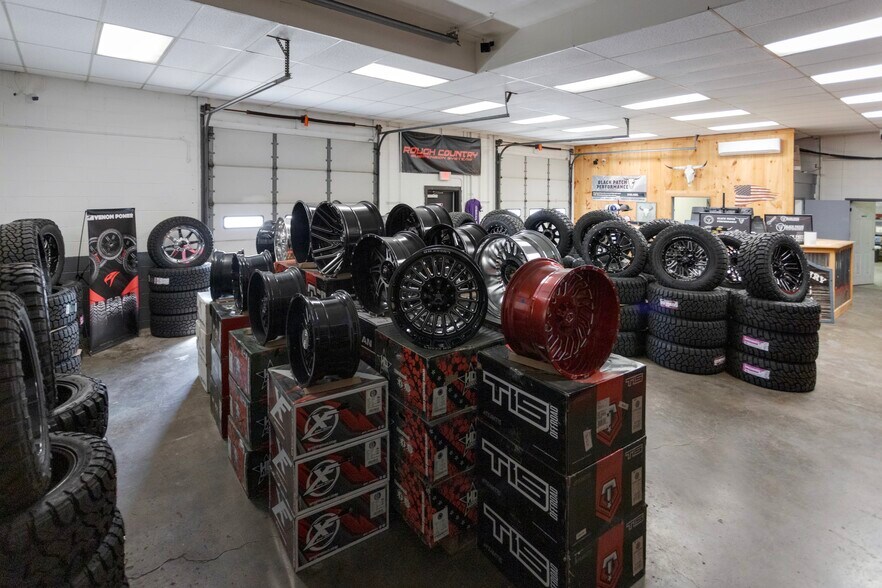 More Photos Of 510 W 28th St, Buena Vista Warehouse For Sale
