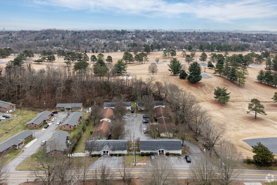 More Photos Of 3300-3374 Valley View Dr, Knoxville Apartments For Sale