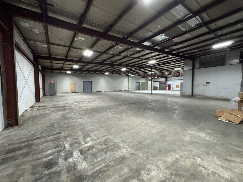 More Photos Of 205 Brick Kiln Rd, Winchester Warehouse For Sale