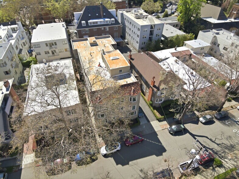 More Photos Of 2466 Virginia St, Berkeley Dormitory For Sale