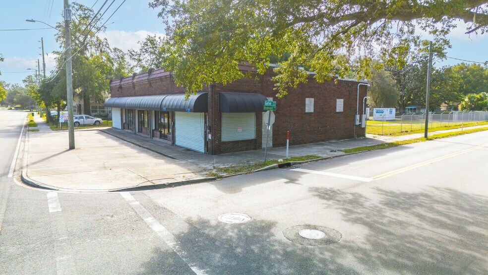 More Photos Of 446 Golfair Blvd, Jacksonville Storefront Retail Office For Sale