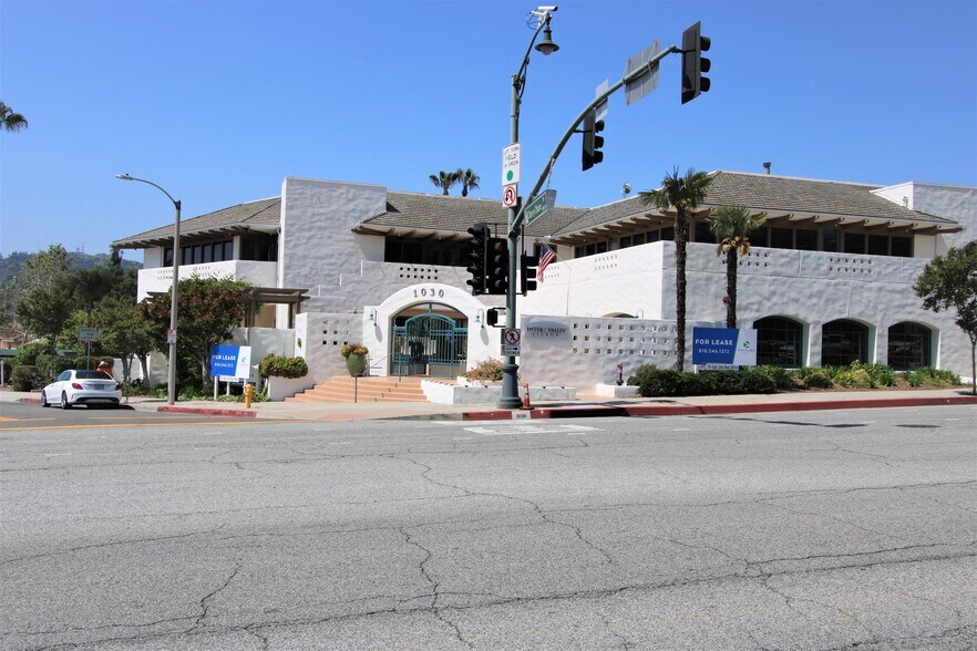 Primary Photo Of 1030 Foothill Blvd, La Cañada Flintridge Office For Lease