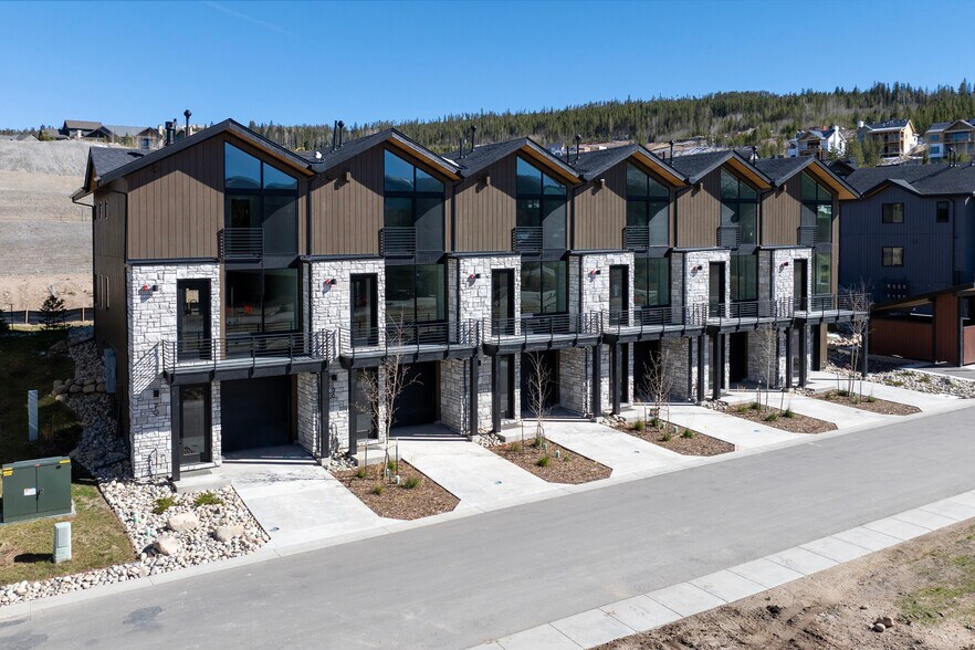 More Photos Of 52-70 Wheeler Rd, Winter Park Apartments For Sale