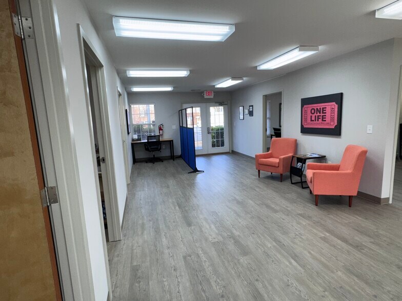 More Photos Of 6a Accountants cir, Seneca Office Residential For Lease