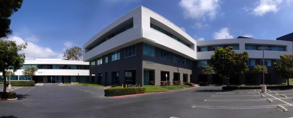 More Photos Of 19772 MacArthur Blvd, Irvine Unknown For Lease