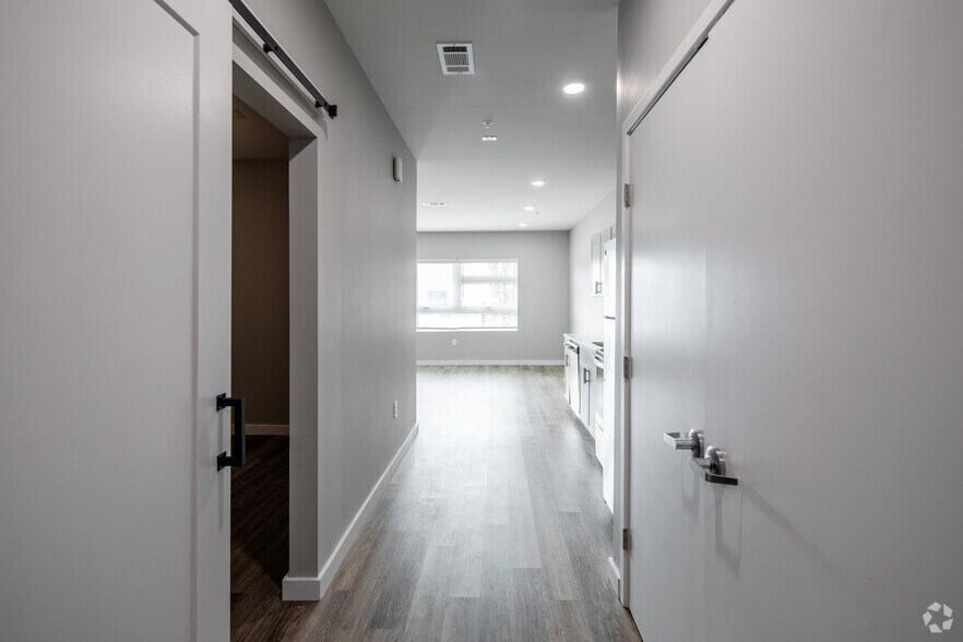 More Photos Of 4040 Travis Dr, Nashville Apartments For Sale