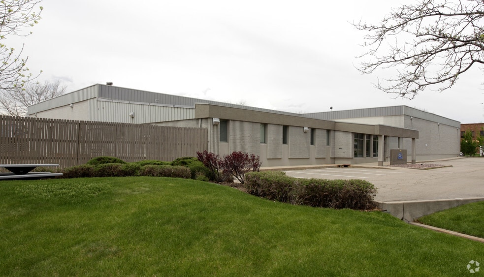 More Photos Of 5295 Vivian St, Arvada Warehouse For Sale