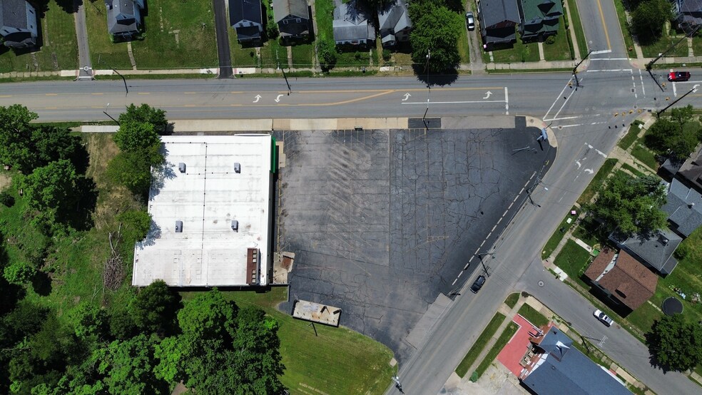 More Photos Of 600 S Springmill St, Mansfield Freestanding For Lease