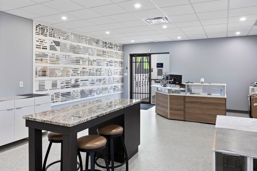 More Photos Of 333 Holden Av, Windsor Distribution For Sale