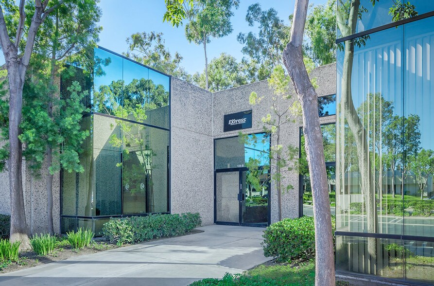 More Photos Of 23181 Verdugo Dr, Laguna Hills Research And Development For Lease