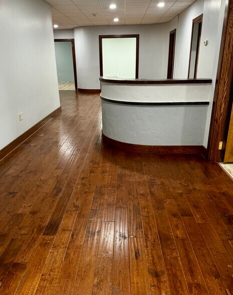 More Photos Of 683 Pittsford Victor Rd, Pittsford Storefront Retail Office For Lease