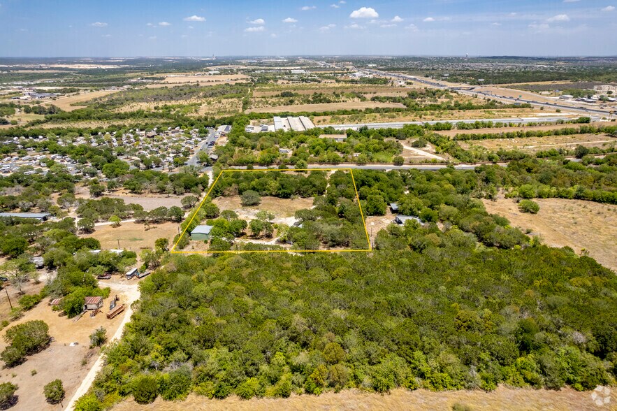More Photos Of 18711 Interstate 35 N, Schertz Land For Sale