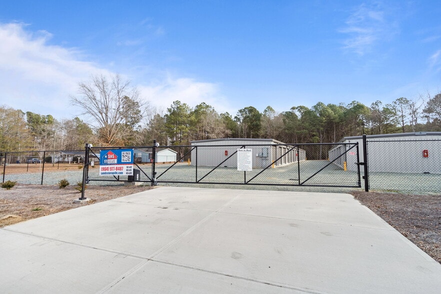 More Photos Of 5102 Barbecue Church Rd, Sanford Self Storage For Sale