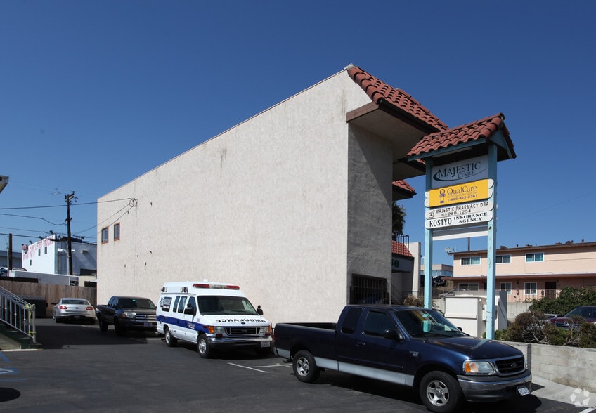 More Photos Of 4456 Vandever Ave, San Diego Unknown For Lease