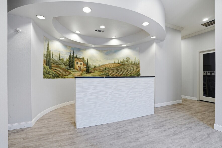 More Photos Of 6211 Colleyville Blvd, Colleyville Medical For Lease