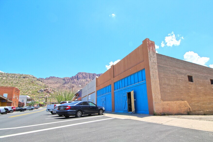 More Photos Of 199 W Main St, Superior Storefront For Sale