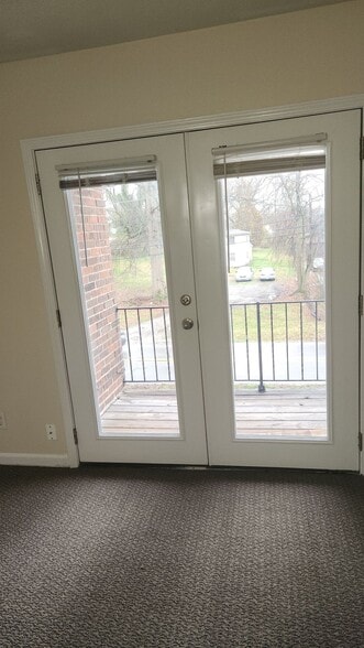 More Photos Of 7300-7310 Southside Dr, Louisville Apartments For Sale