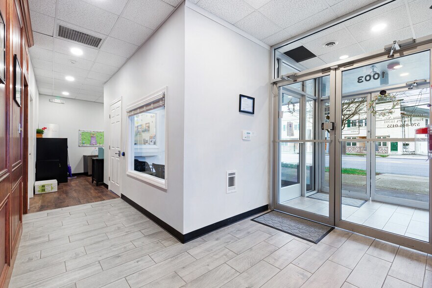 More Photos Of 1003 Wyoming Ave, Forty Fort Medical For Sale