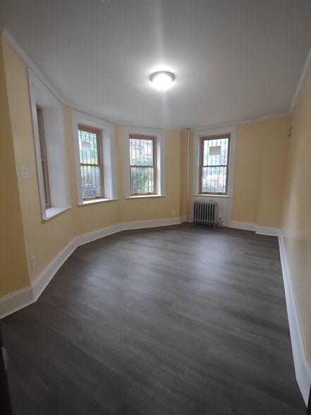 More Photos Of 175 Fenimore St, Brooklyn Flex For Lease