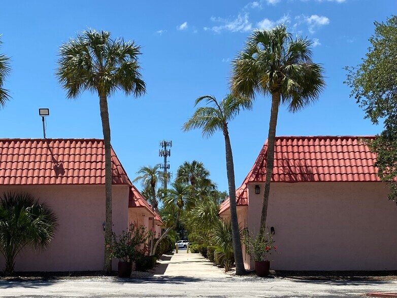 More Photos Of 6449 38th Ave, Saint Petersburg Medical For Lease