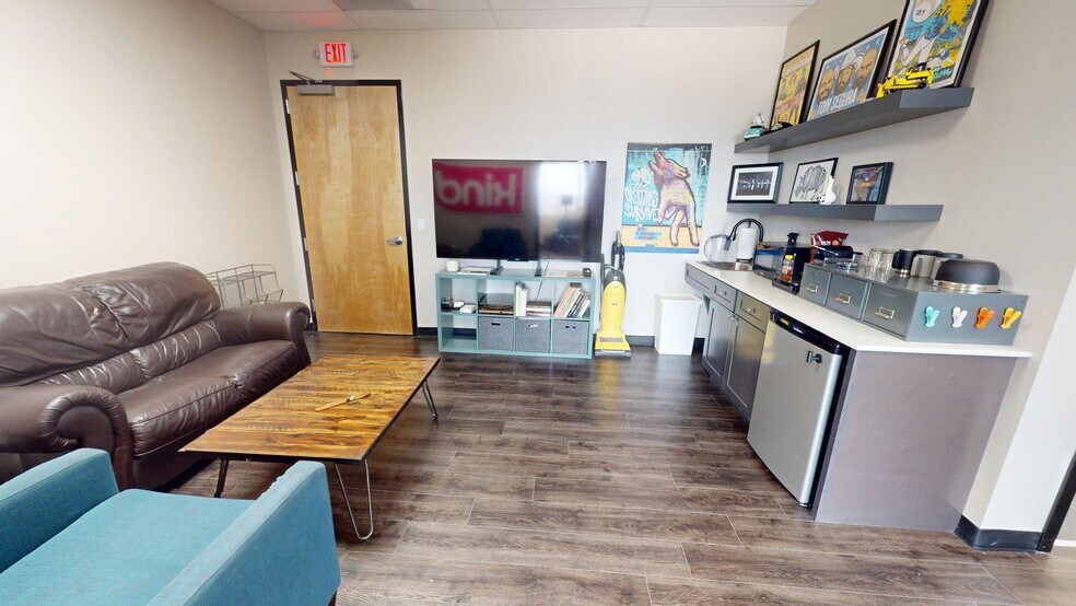 More Photos Of 9025 W State Highway 29, Liberty Hill Office For Sale