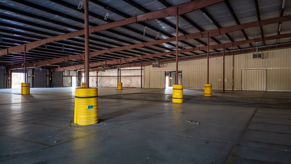 More Photos Of 1139 County Road 67, Myrtle Distribution For Sale