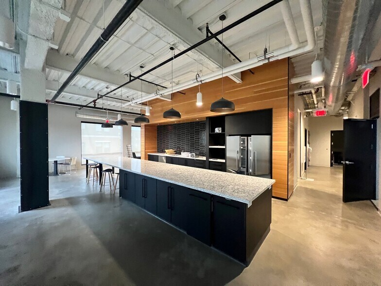 More Photos Of 232 3rd St N, La Crosse Office For Lease