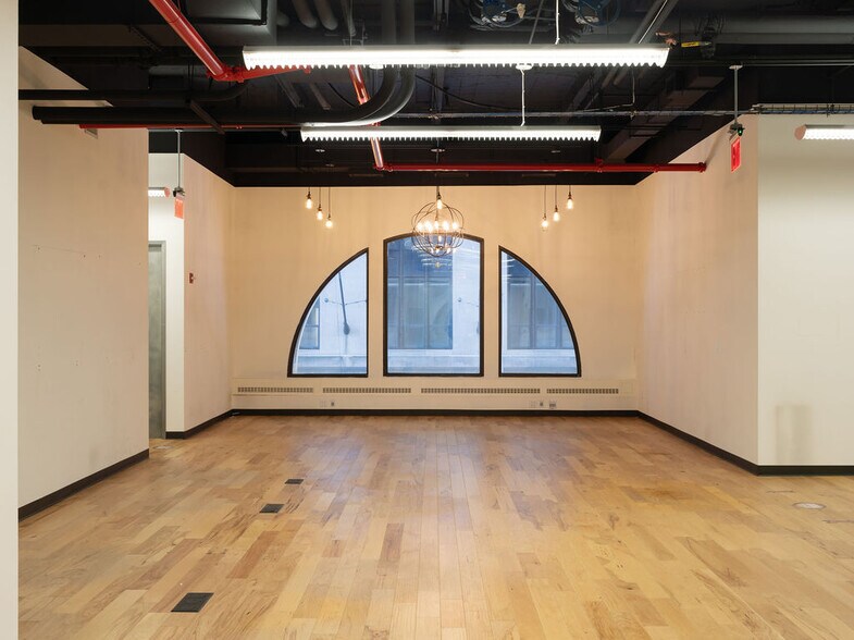 More Photos Of 42 Broadway, New York Office For Lease