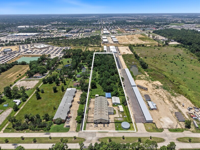 More Photos Of 17309 Hufsmith Kohrville Rd, Tomball Warehouse For Sale