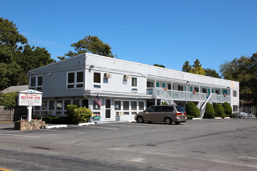 Primary Photo Of 170 Seaview Ave, South Yarmouth Hotel For Sale