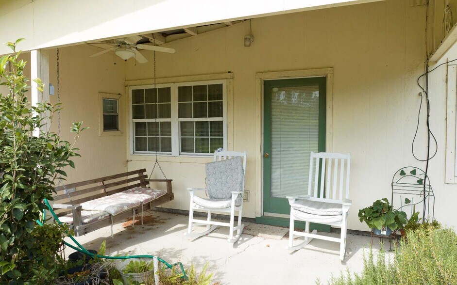 More Photos Of 11973 SE County Road 132, Jasper Office Residential For Sale