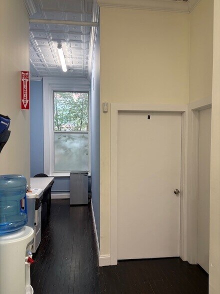 More Photos Of 1126 Main St, Bridgeport Office For Lease