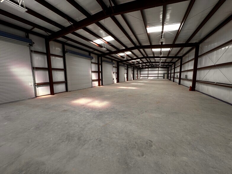 More Photos Of 13951 Dade rd, El Paso Research And Development For Sale