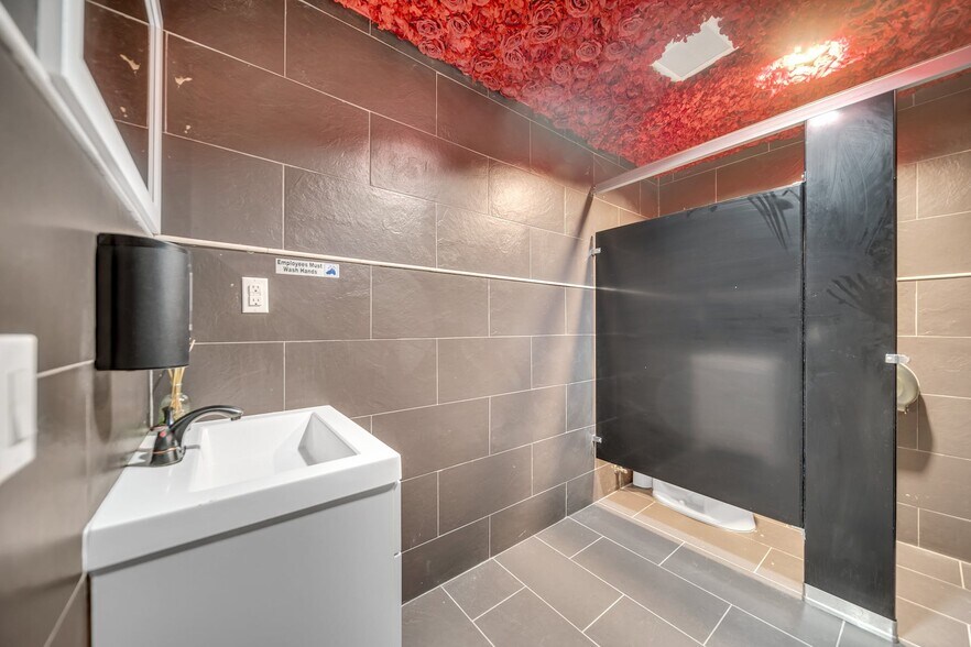 More Photos Of 68 Lanza Ave, Garfield Lodge Meeting Hall For Sale