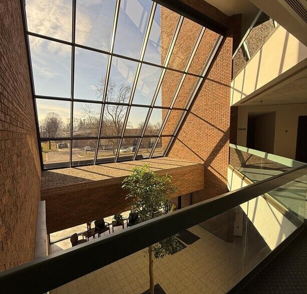 More Photos Of 4488 W Bristol Rd, Flint Medical For Sale